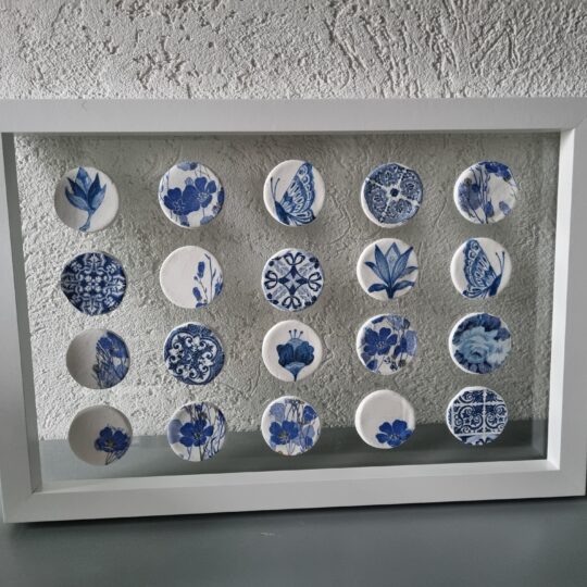 Dutch Blue Dots